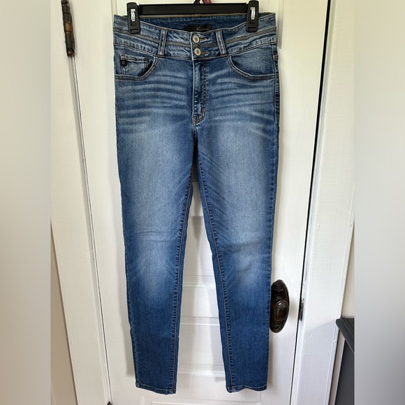 KanCan jeans - Picture 1 of 5